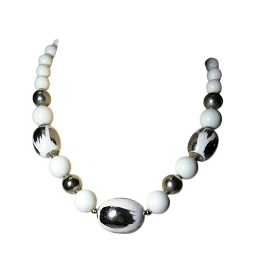 Vintage White and Silver-tone Bead Necklace